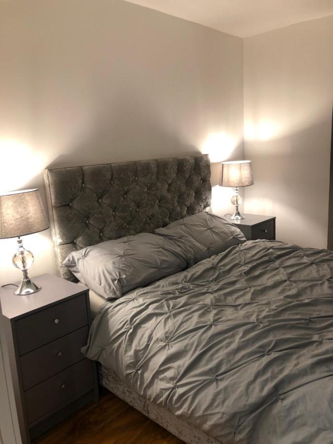 ניופורט Exclusive Modern Decorated 1 Bedroom Detached Studio מראה חיצוני תמונה